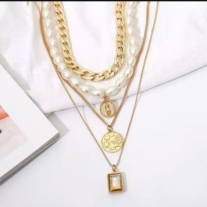 BRAND NEW FASHION NECKLACE